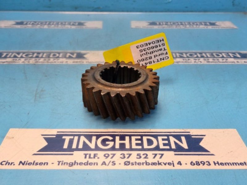 Getriebe & Getriebeteile tip Ford 8260, Gebrauchtmaschine in Hemmet (Poză 1)