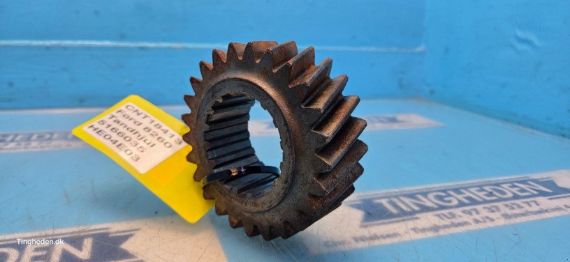 Getriebe & Getriebeteile des Typs Ford 8260, Gebrauchtmaschine in Hemmet (Bild 8)