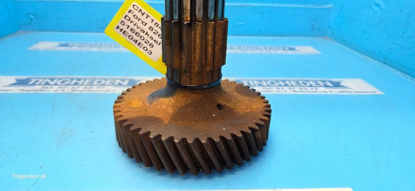 Getriebe & Getriebeteile des Typs Ford 8260, Gebrauchtmaschine in Hemmet (Bild 2)