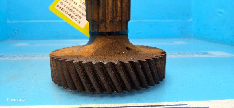 Getriebe & Getriebeteile des Typs Ford 8260, Gebrauchtmaschine in Hemmet (Bild 3)