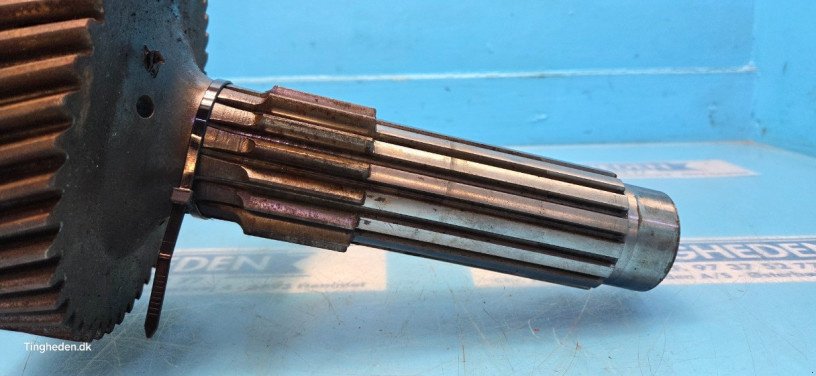 Getriebe & Getriebeteile des Typs Ford 8260, Gebrauchtmaschine in Hemmet (Bild 8)