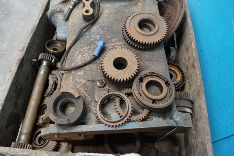 Getriebe & Getriebeteile от тип Ford 8340, Gebrauchtmaschine в Hemmet (Снимка 8)