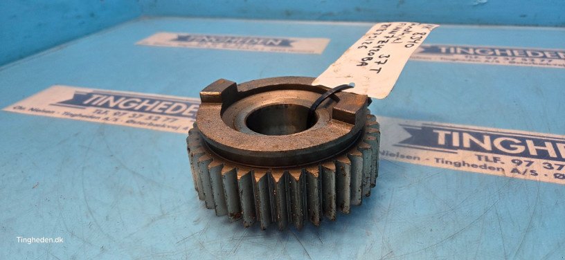 Getriebe & Getriebeteile za tip Ford 8340, Gebrauchtmaschine u Hemmet (Slika 7)