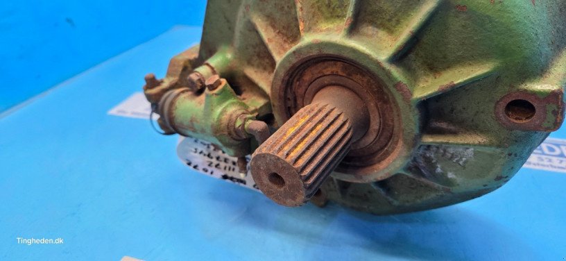 Getriebe & Getriebeteile des Typs John Deere 1072, Gebrauchtmaschine in Hemmet (Bild 3)