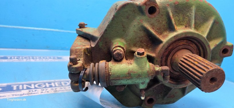 Getriebe & Getriebeteile des Typs John Deere 1072, Gebrauchtmaschine in Hemmet (Bild 4)