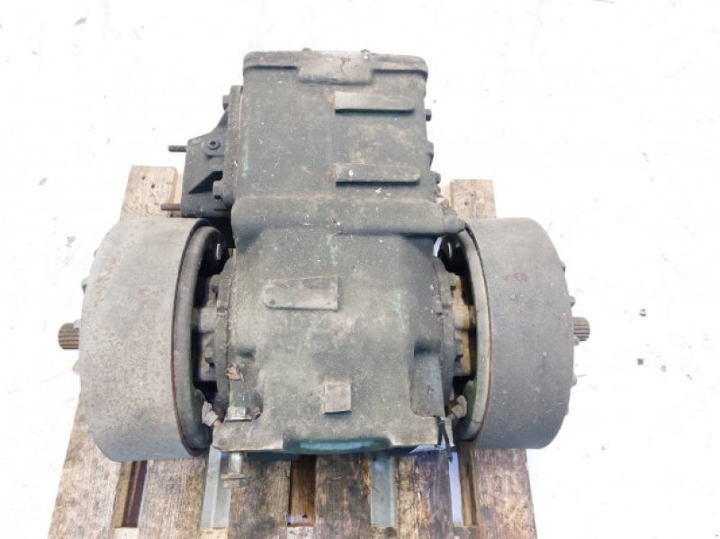 Getriebe & Getriebeteile des Typs John Deere 2254, Gebrauchtmaschine in Hemmet (Bild 10)
