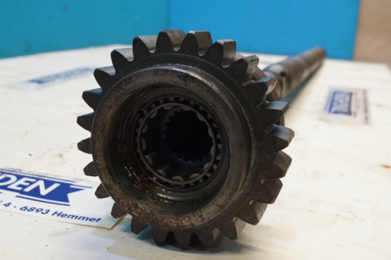 Getriebe & Getriebeteile des Typs John Deere 4040, Gebrauchtmaschine in Hemmet (Bild 4)