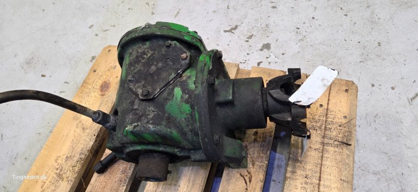Getriebe & Getriebeteile des Typs John Deere S690, Gebrauchtmaschine in Hemmet (Bild 8)
