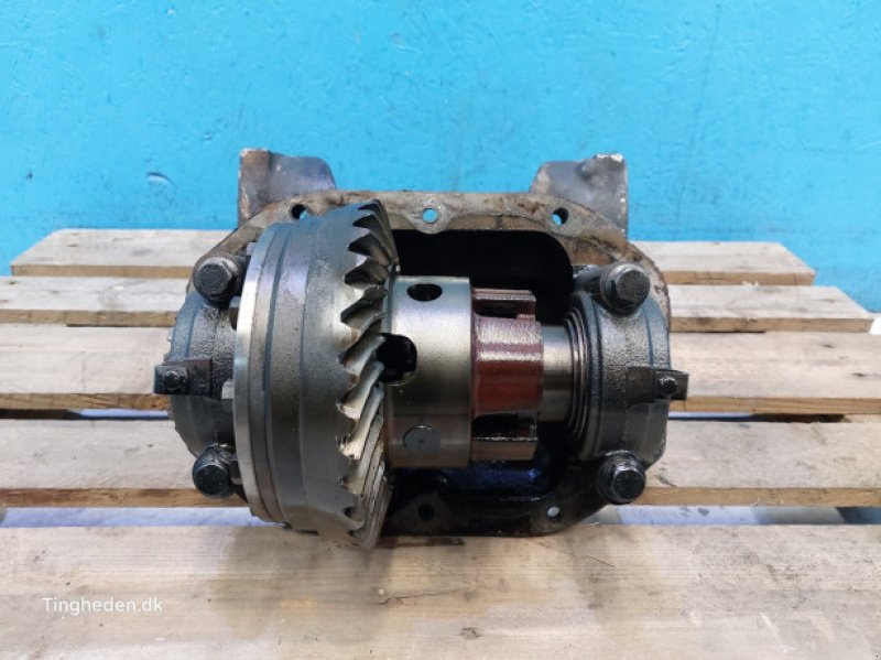 Getriebe & Getriebeteile des Typs Massey Ferguson 6465, Gebrauchtmaschine in Hemmet (Bild 2)