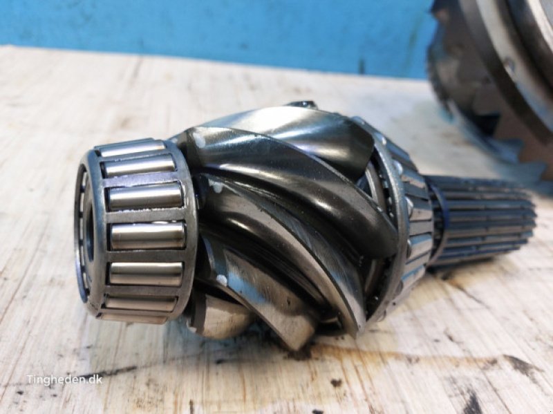 Getriebe & Getriebeteile des Typs Massey Ferguson 6465, Gebrauchtmaschine in Hemmet (Bild 14)