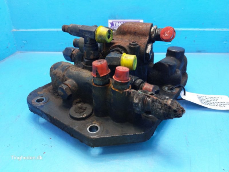 Getriebe & Getriebeteile des Typs Massey Ferguson 6465, Gebrauchtmaschine in Hemmet (Bild 4)