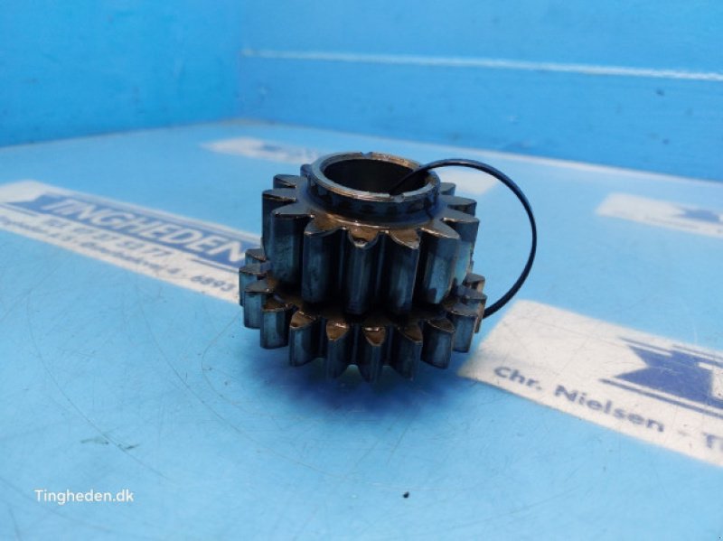 Getriebe & Getriebeteile от тип Massey Ferguson 690, Gebrauchtmaschine в Hemmet (Снимка 5)