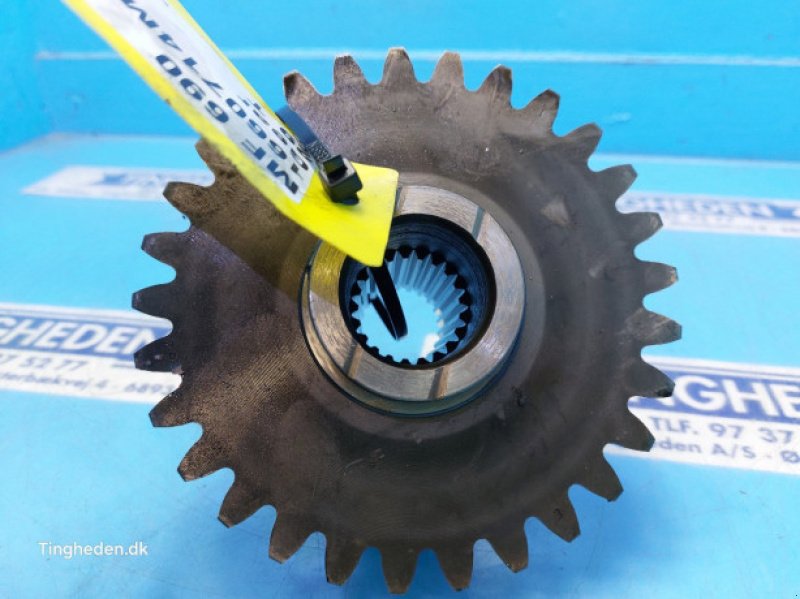 Getriebe & Getriebeteile del tipo Massey Ferguson 690, Gebrauchtmaschine In Hemmet (Immagine 9)