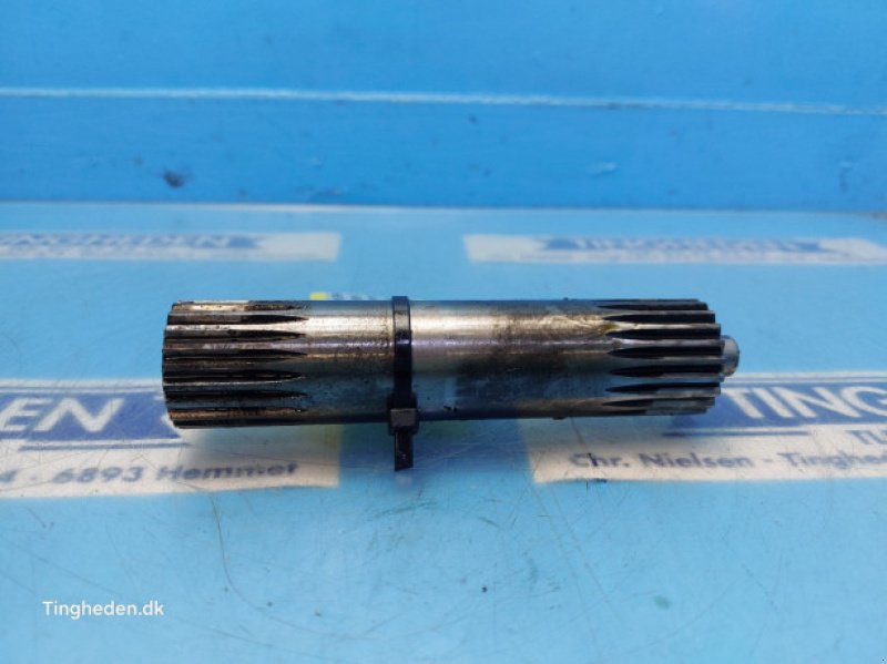 Getriebe & Getriebeteile от тип Massey Ferguson 690, Gebrauchtmaschine в Hemmet (Снимка 2)