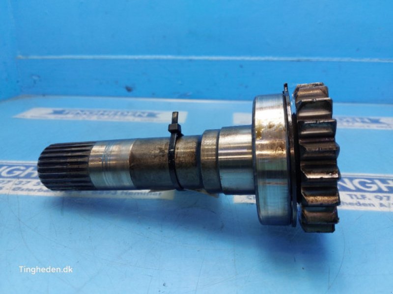 Getriebe & Getriebeteile от тип Massey Ferguson 690, Gebrauchtmaschine в Hemmet (Снимка 2)