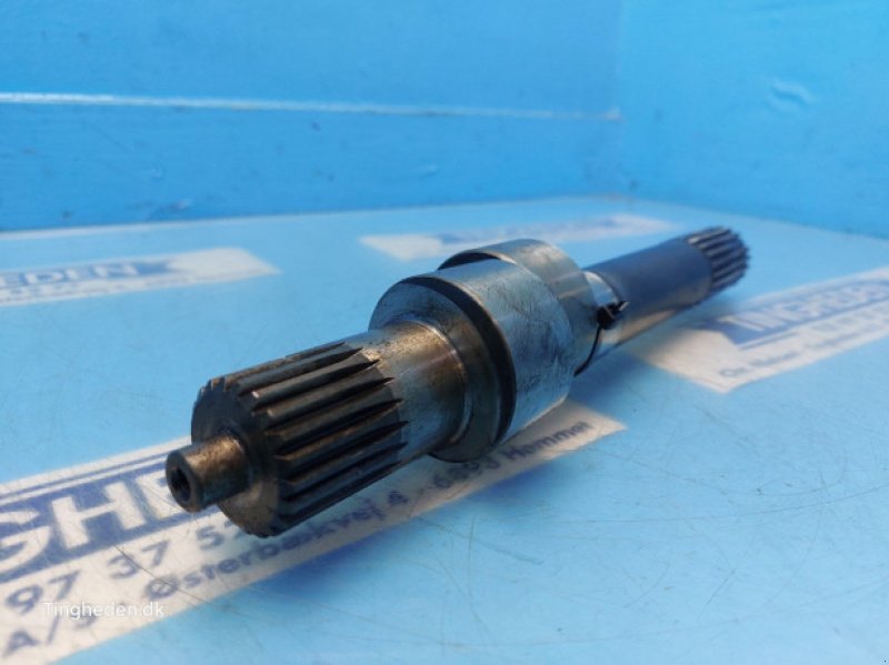 Getriebe & Getriebeteile от тип Massey Ferguson 690, Gebrauchtmaschine в Hemmet (Снимка 2)