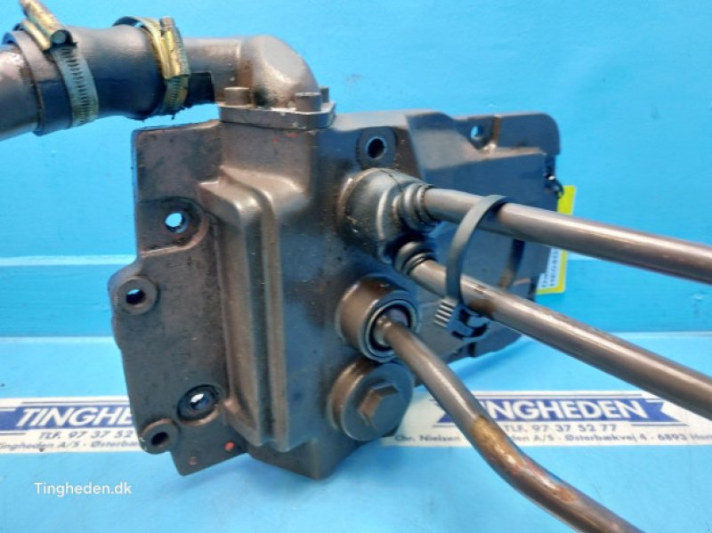 Getriebe & Getriebeteile des Typs Massey Ferguson 690, Gebrauchtmaschine in Hemmet (Bild 2)