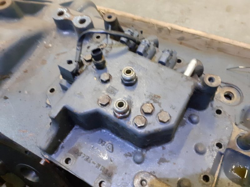 Getriebe & Getriebeteile от тип New Holland 7840, Gebrauchtmaschine в Hemmet (Снимка 12)