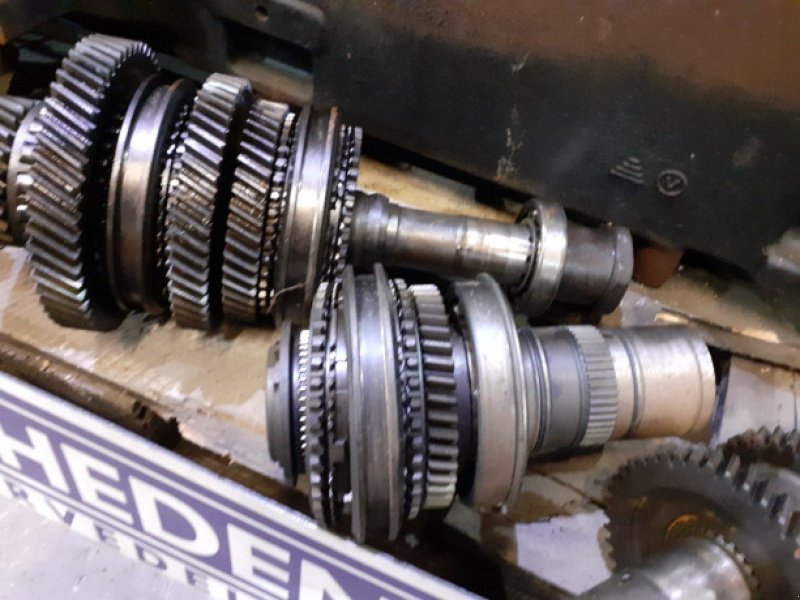 Getriebe & Getriebeteile des Typs New Holland 8260, Gebrauchtmaschine in Hemmet (Bild 13)