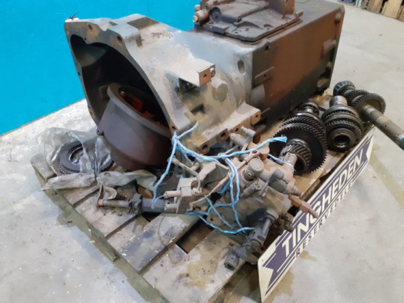 Getriebe & Getriebeteile des Typs New Holland 8260, Gebrauchtmaschine in Hemmet (Bild 2)