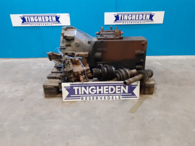 Getriebe & Getriebeteile des Typs New Holland 8260, Gebrauchtmaschine in Hemmet (Bild 1)