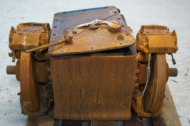 Getriebe & Getriebeteile des Typs New Holland CR9090, Gebrauchtmaschine in Hemmet (Bild 3)