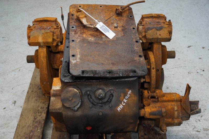Getriebe & Getriebeteile des Typs New Holland CR9090, Gebrauchtmaschine in Hemmet (Bild 9)