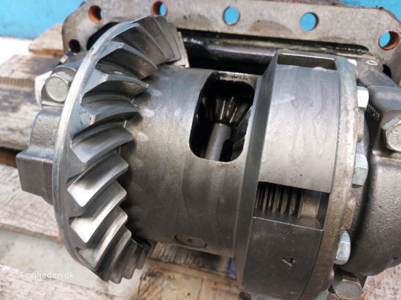 Getriebe & Getriebeteile des Typs New Holland T6, Gebrauchtmaschine in Hemmet (Bild 8)