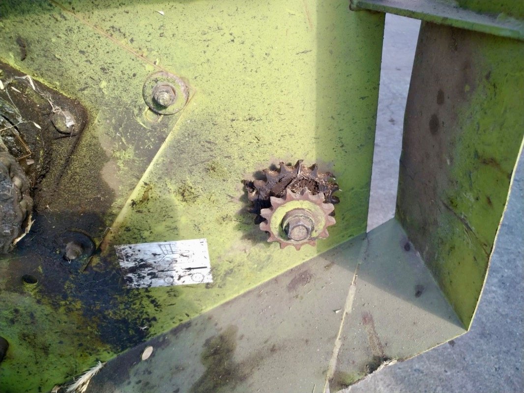 GPS-Schneidwerk des Typs Fortschritt 742 Ganzpflanzenschneidwerk, Gebrauchtmaschine in Liebenwalde (Bild 7)