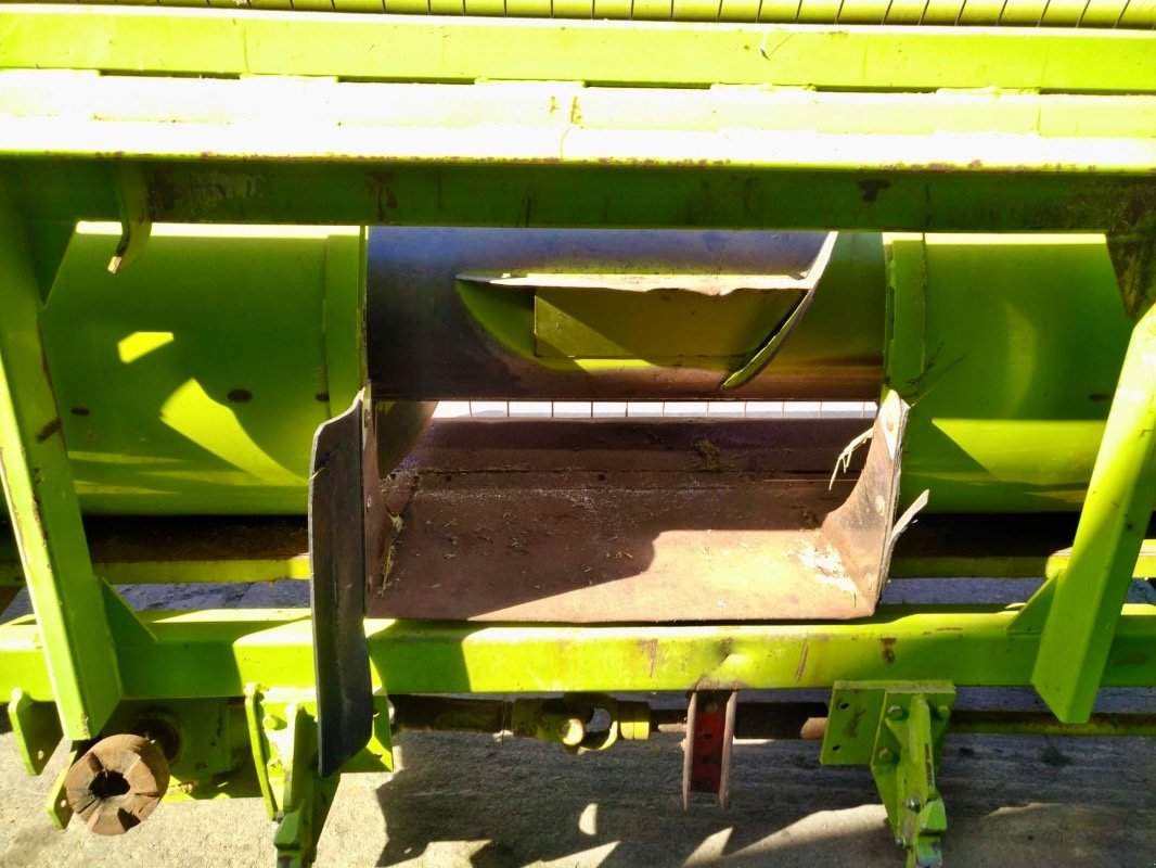 GPS-Schneidwerk des Typs Fortschritt 742 Ganzpflanzenschneidwerk, Gebrauchtmaschine in Liebenwalde (Bild 11)