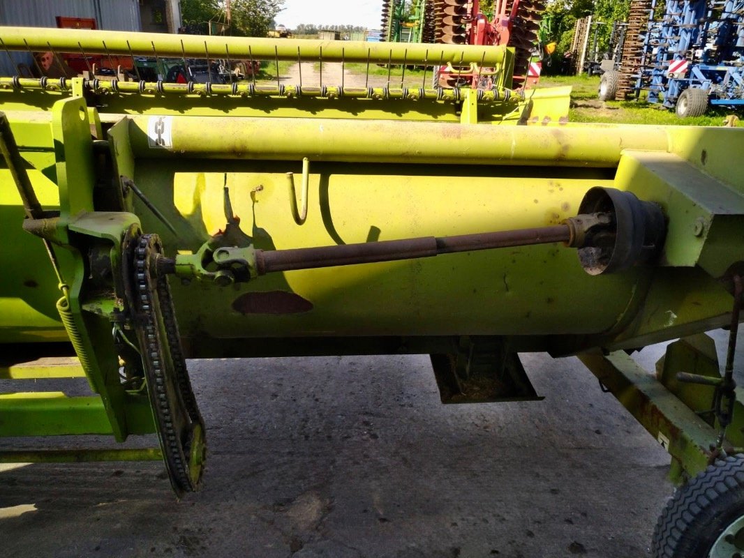 GPS-Schneidwerk des Typs Fortschritt 742 Ganzpflanzenschneidwerk, Gebrauchtmaschine in Liebenwalde (Bild 13)