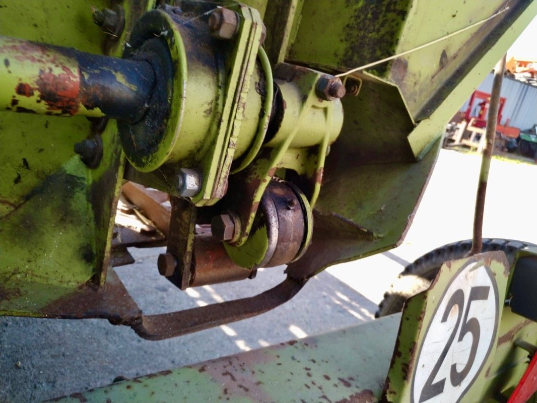 GPS-Schneidwerk des Typs Fortschritt 742 Ganzpflanzenschneidwerk, Gebrauchtmaschine in Liebenwalde (Bild 16)