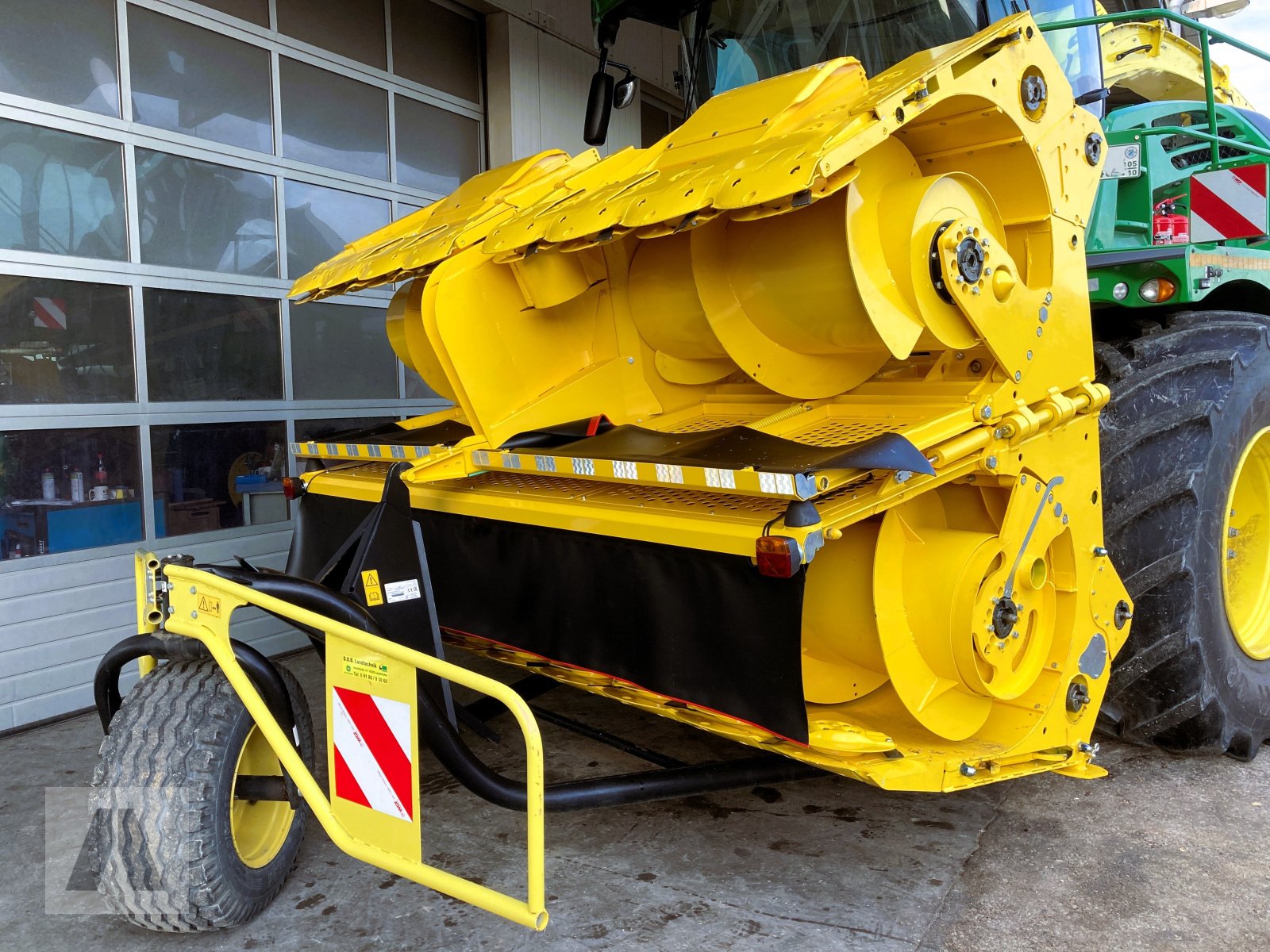 GPS-Schneidwerk of the type Marangon 6.16 foldbar klappbares GPS-Direktschneidwerk f. Claas/JD/NH/Krone/Fendt, Neumaschine in Lauterhofen (Picture 10)