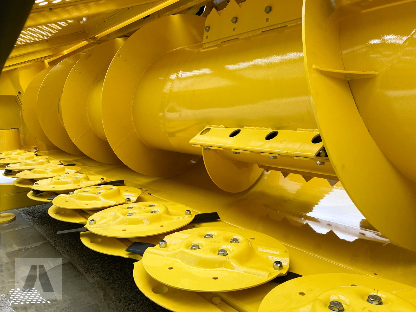 GPS-Schneidwerk of the type Marangon 6.16 foldbar klappbares GPS-Direktschneidwerk f. Claas/JD/NH/Krone/Fendt, Neumaschine in Lauterhofen (Picture 8)