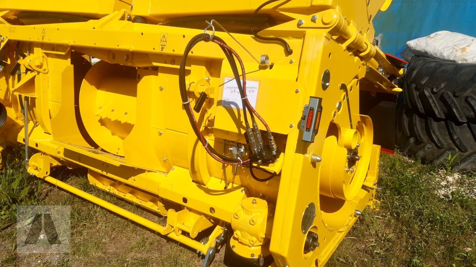 GPS-Schneidwerk des Typs Marangon Marangon 6.16 foldbar NEW HOLLAND klappbares GPS-Direktschneidwerk, Gebrauchtmaschine in Schwabmünchen (Bild 9)