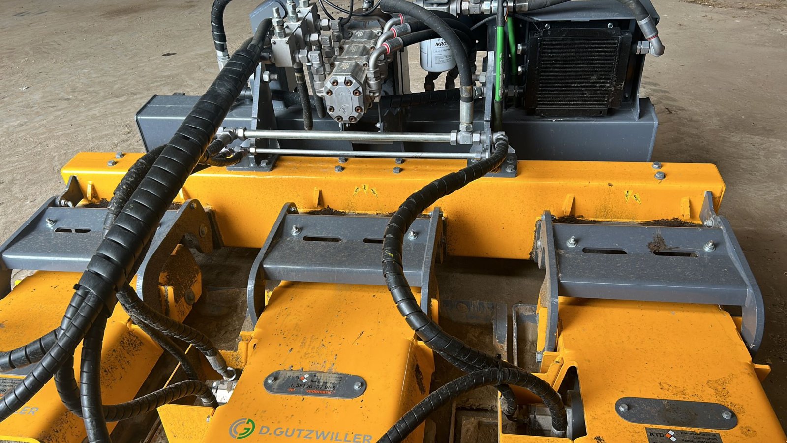 Grader des Typs AP machinebouw GP3500 Wegehobel + Gutzwiller GPH75-3TR Plattenverdichter, Gebrauchtmaschine in Bocholt (Bild 20)