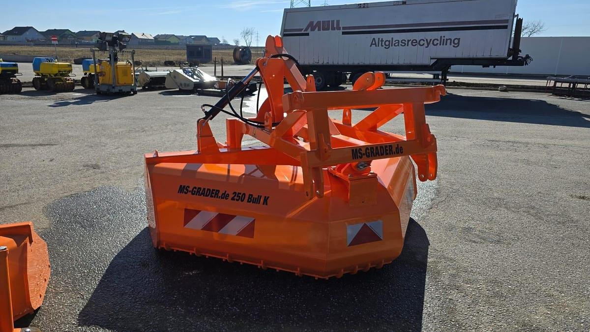 Grader Türe ait MS Grader 250 K, Neumaschine içinde Göpfritz an der Wild (resim 6)