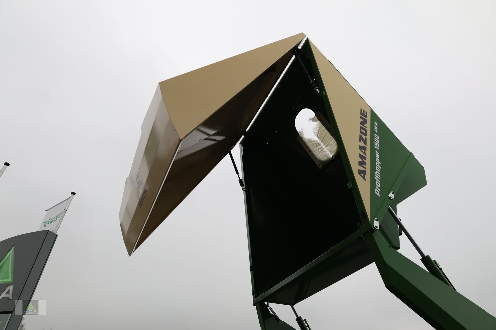 Gras- & Laubsammelcontainer Türe ait Amazone PROFIHOPPER 1500, Gebrauchtmaschine içinde Markt Hartmannsdorf (resim 18)