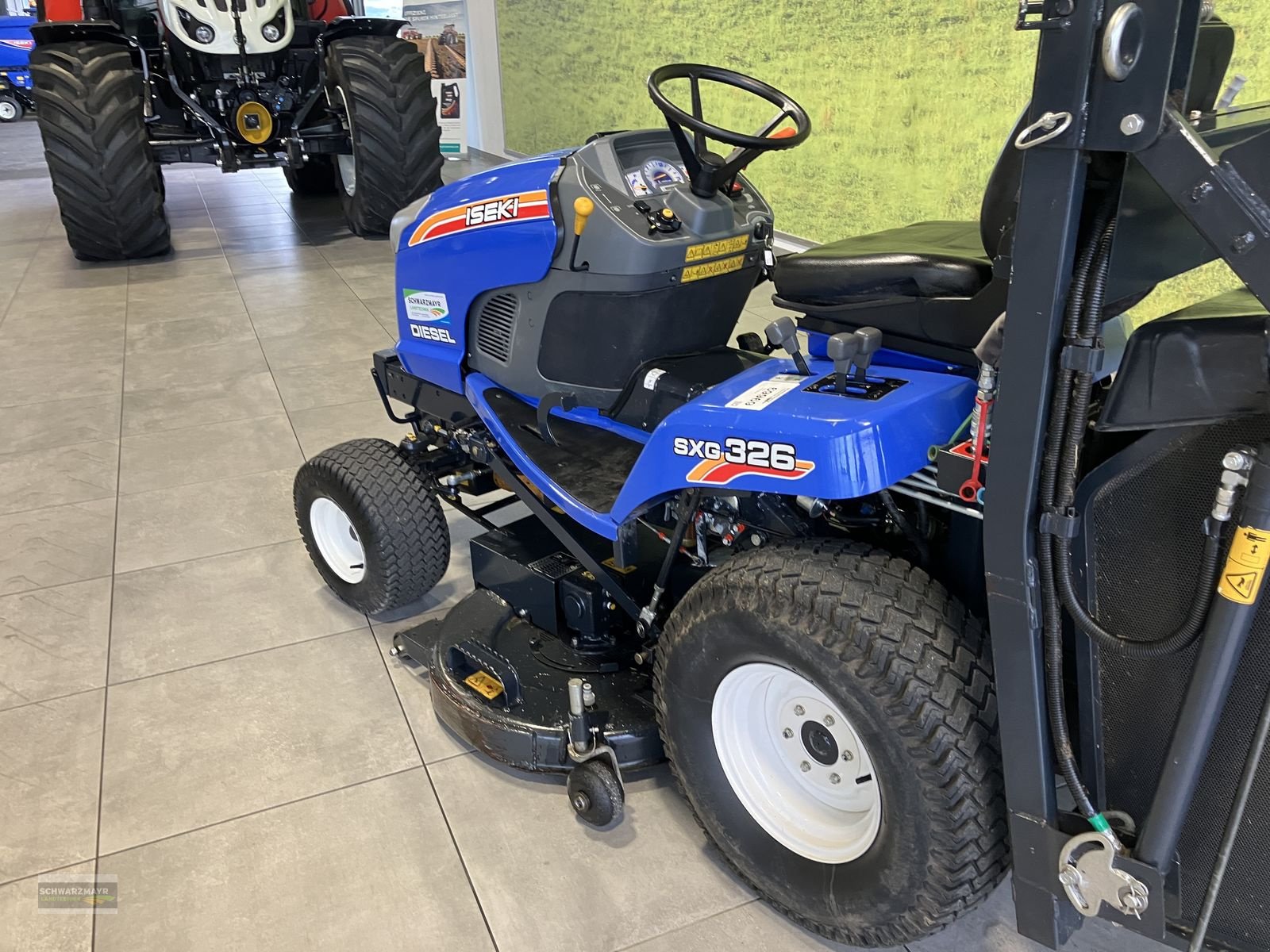 Gras- & Laubsammelcontainer des Typs Iseki SXG 326, Gebrauchtmaschine in Gampern (Bild 12)