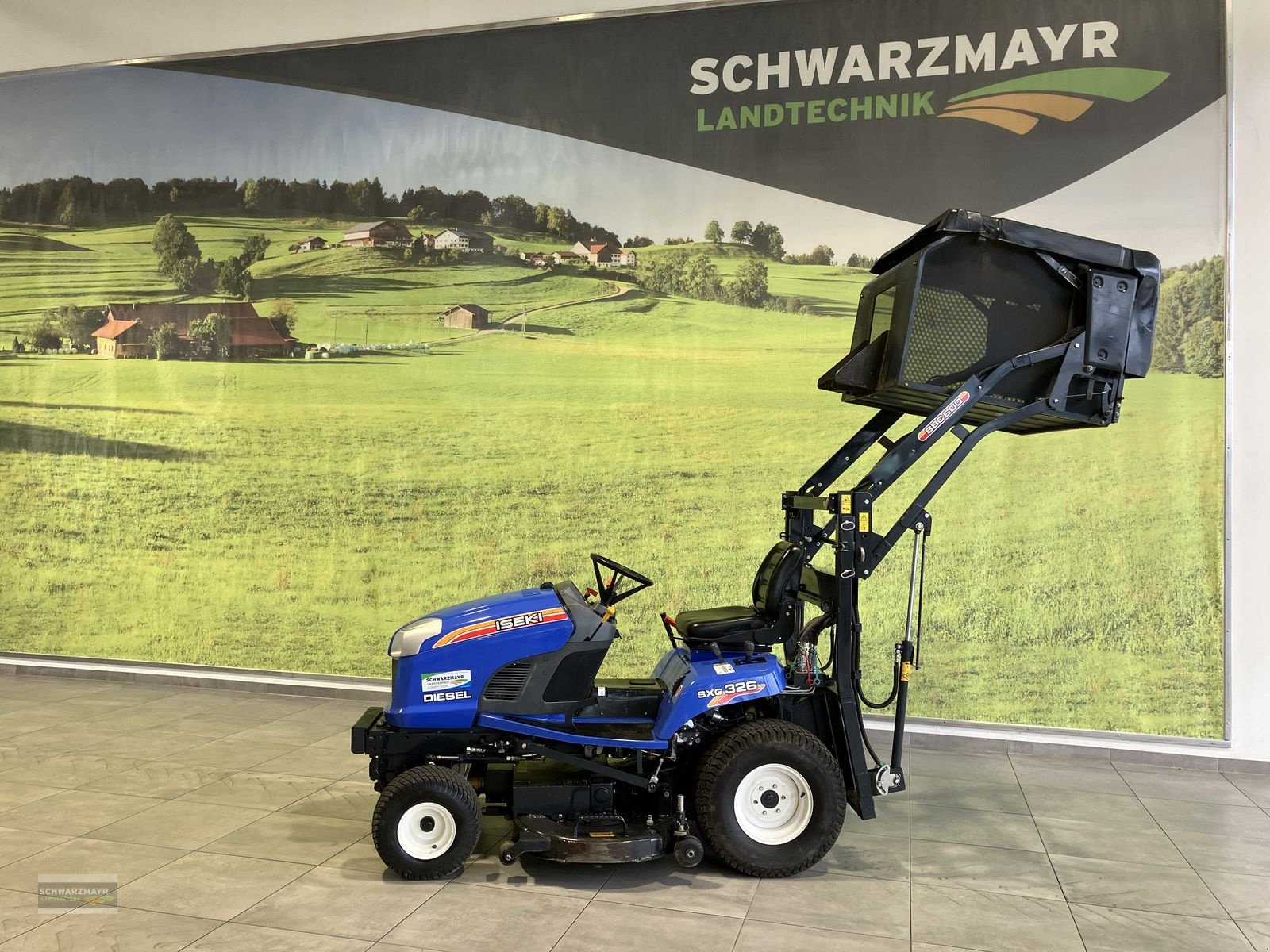 Gras- & Laubsammelcontainer des Typs Iseki SXG 326, Gebrauchtmaschine in Gampern (Bild 20)