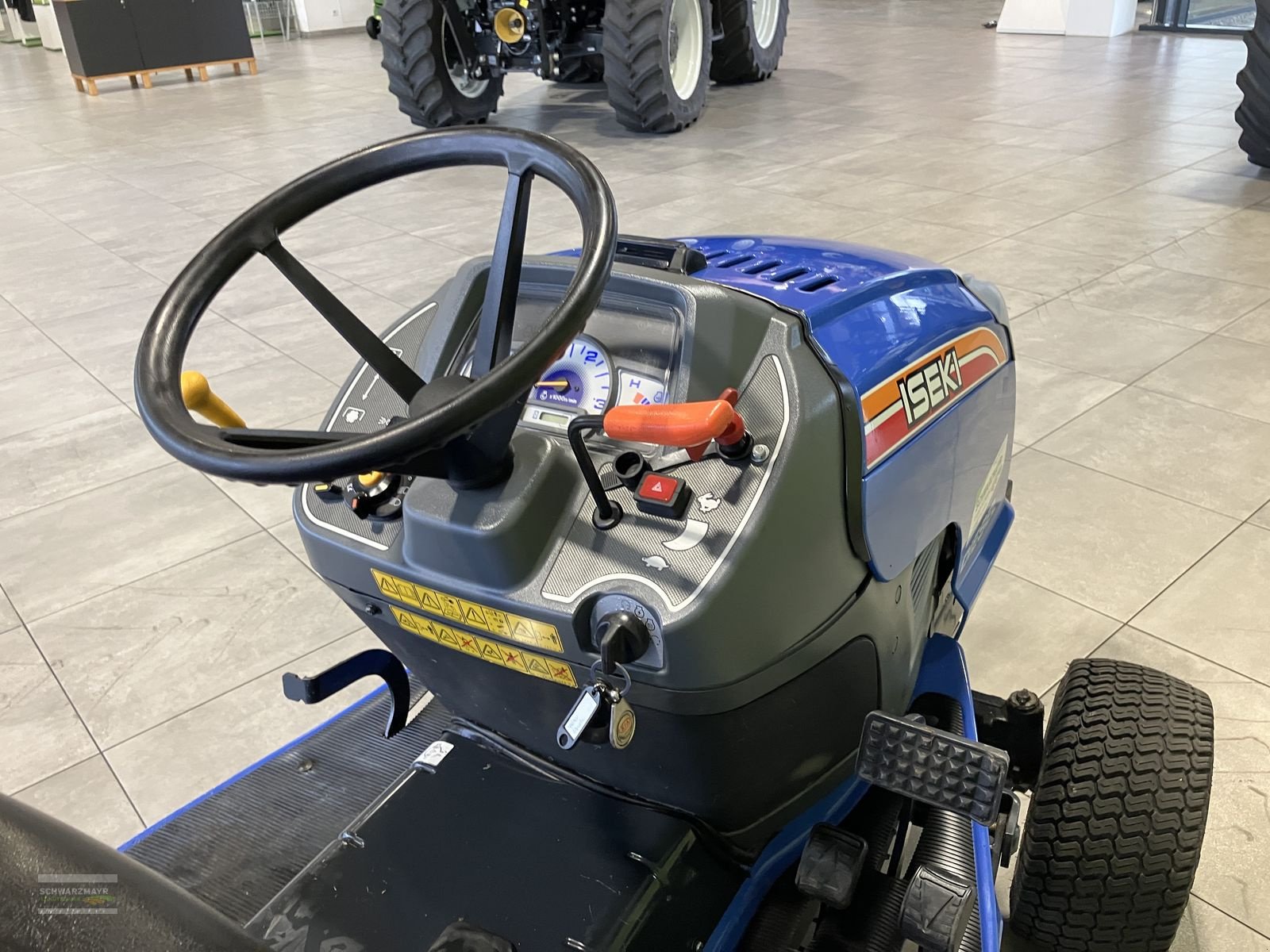 Gras- & Laubsammelcontainer des Typs Iseki SXG 326, Gebrauchtmaschine in Gampern (Bild 18)