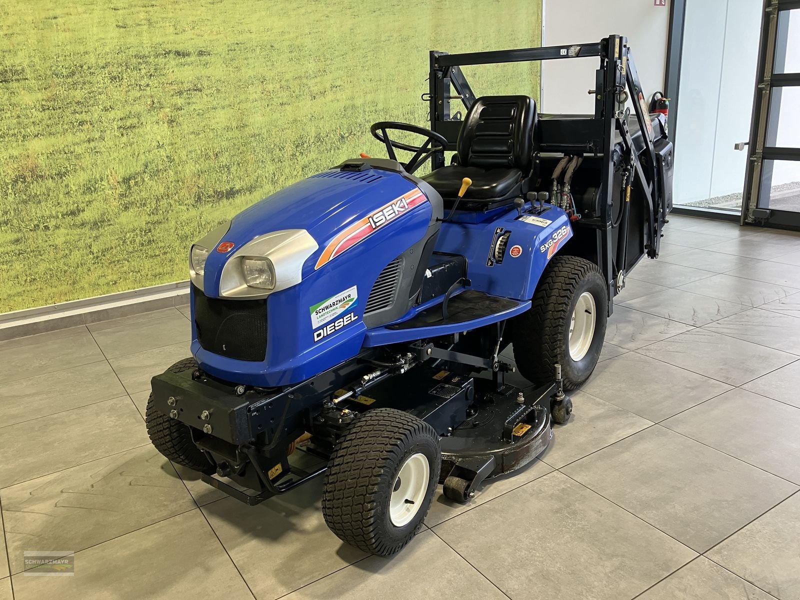 Gras- & Laubsammelcontainer des Typs Iseki SXG 326, Gebrauchtmaschine in Gampern (Bild 3)