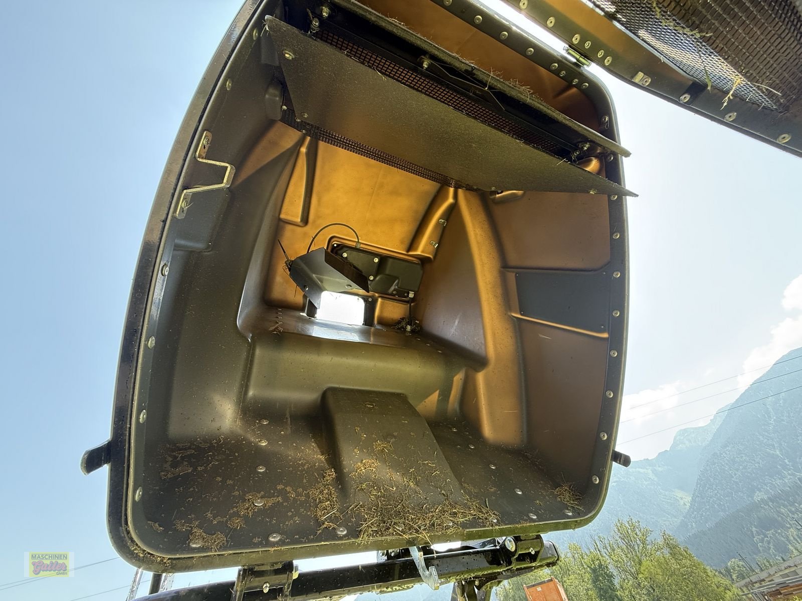 Gras- & Laubsammelcontainer of the type Toro ProLine H600 mit Hochentleerung, Vorführmaschine in Kötschach (Picture 10)