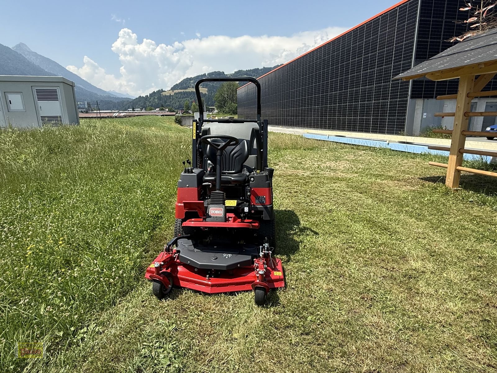 Gras- & Laubsammelcontainer of the type Toro ProLine H600 mit Hochentleerung, Vorführmaschine in Kötschach (Picture 7)
