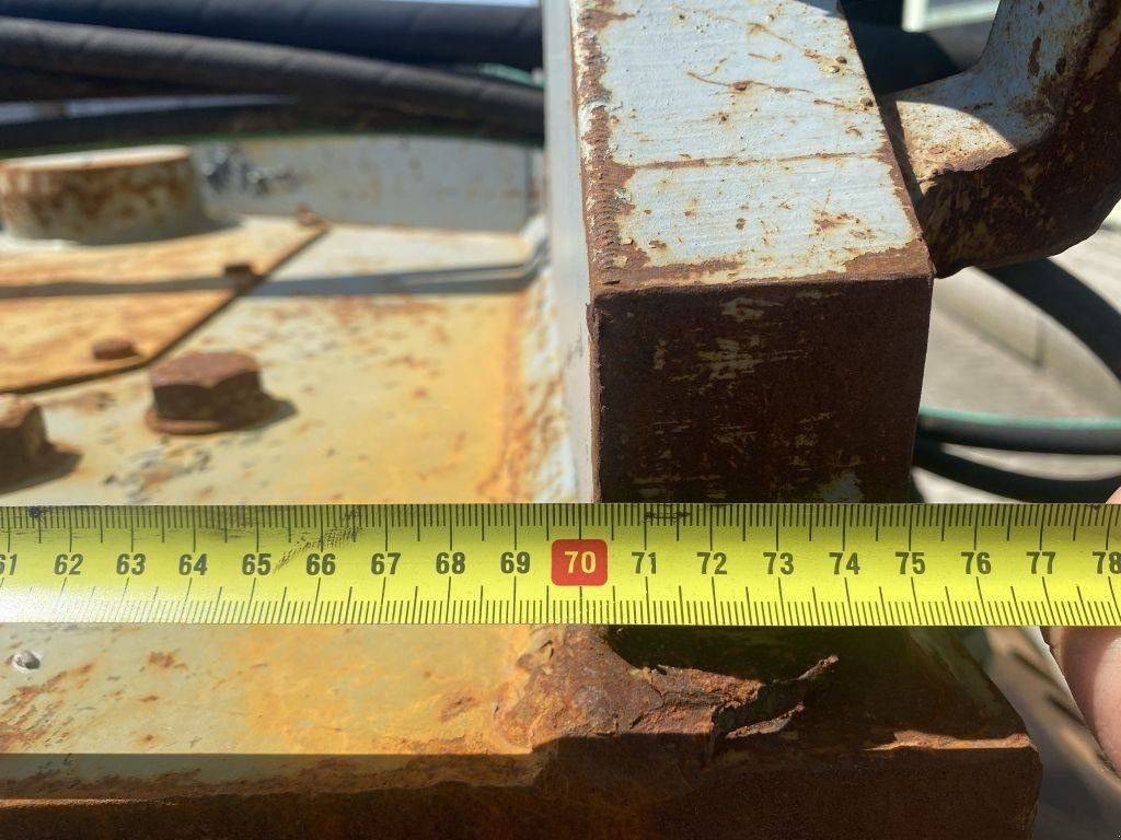 Greifer tip Demarec CW 45, Gebrauchtmaschine in Roosendaal (Poză 6)