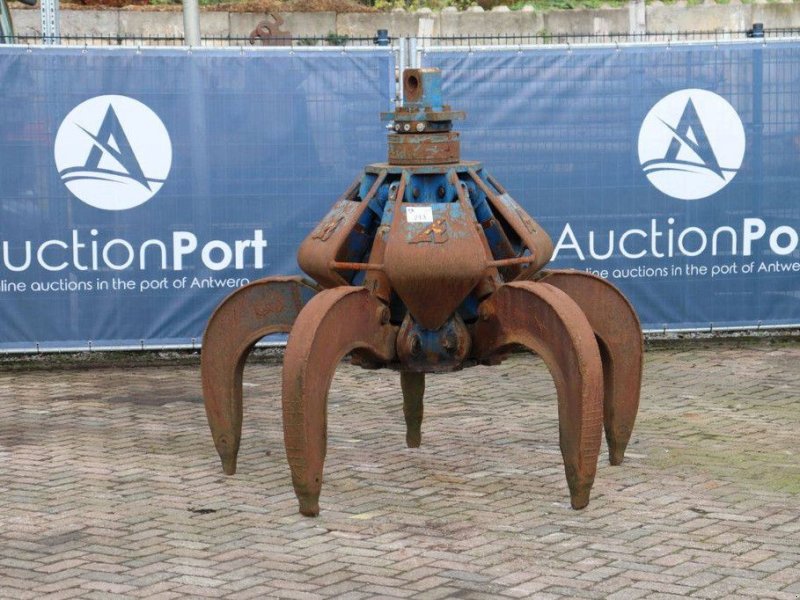 Greifer des Typs EP 61151A180R5, Gebrauchtmaschine in Antwerpen (Bild 1)