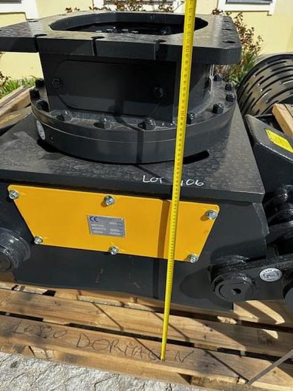 Greifer of the type Mustang GRP1000 Abbruch- & Sortiergreifer, Neumaschine in Göpfritz an der Wild (Picture 2)