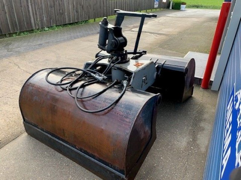 Greifer des Typs Pladdet -, Neumaschine in Arum (Bild 2)