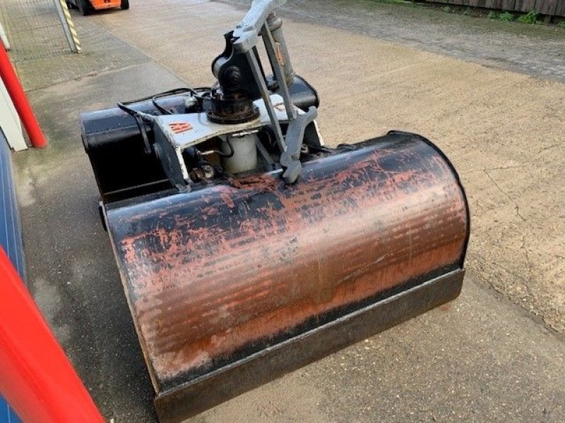 Greifer des Typs Pladdet -, Neumaschine in Arum (Bild 3)