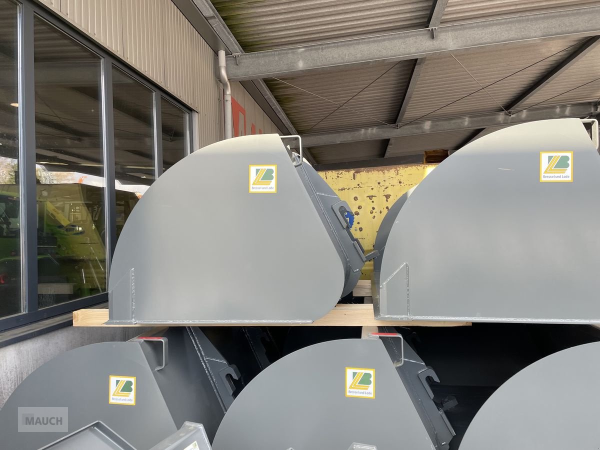 Greifer des Typs Sonstige Bressel & Lade Großvolumenschaufel für Merlo, Neumaschine in Burgkirchen (Bild 8)